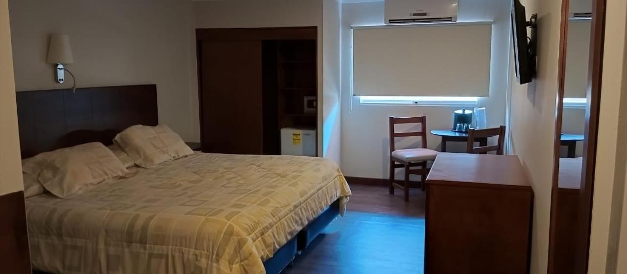 Hotel La Pedregosa Merida Екстер'єр фото